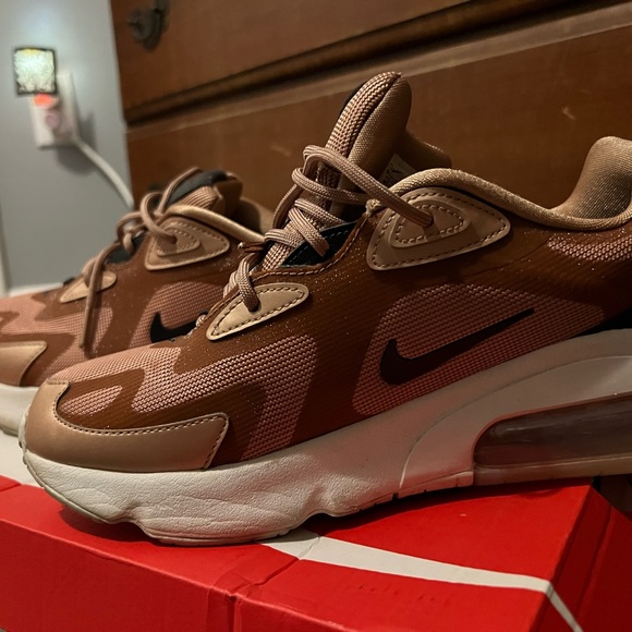 Nike Air Max 200 Womens Holiday Sparkle Metallic pink/bronze - Picture 2 of 8